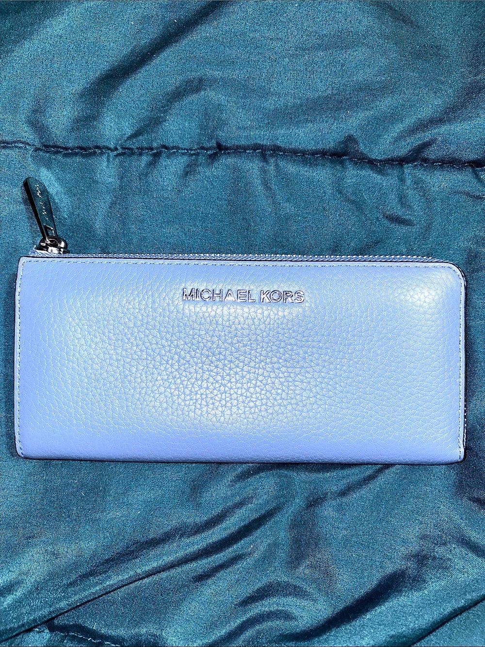Michael Kors Jet Set Travel Continental Wallet Blue